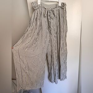 American Eagle Size Medium Matching Striped Set- Flowy Pants and Tube Top